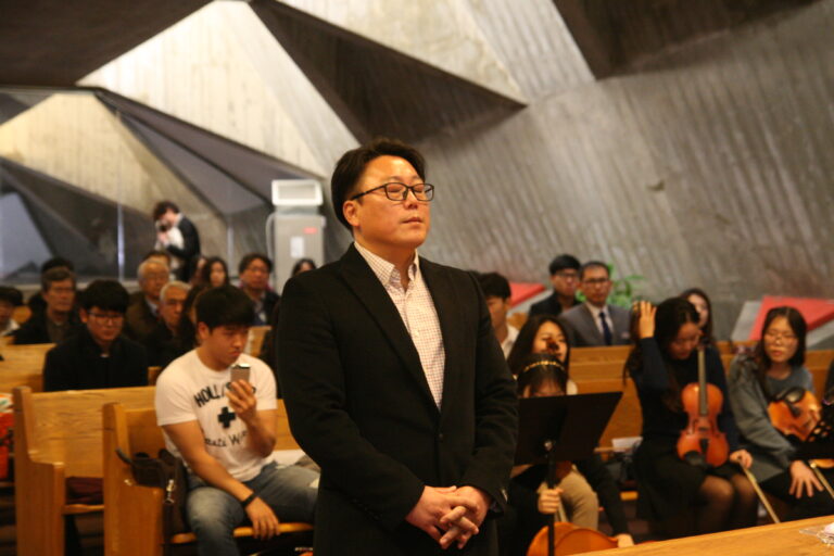 2015년 12월13일 김범유집사 세례식